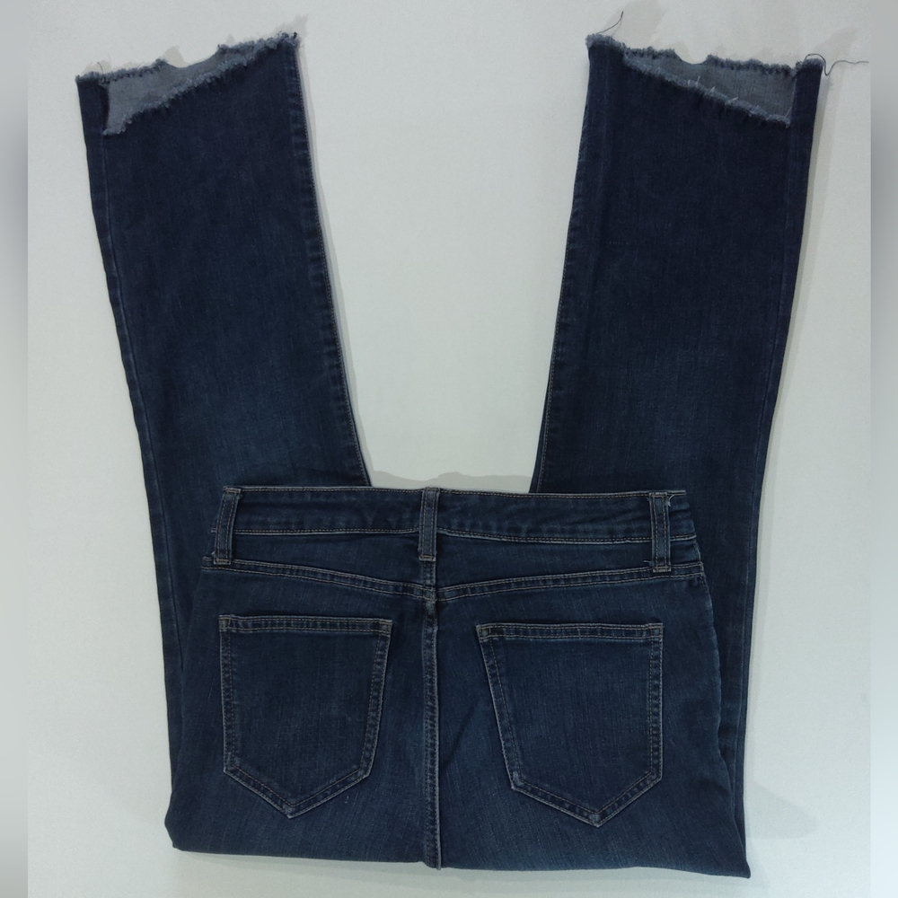 Nine West Jeans Womens Size 8 Kick Flare Raw Distressed Hem Dark Wash Mid Rise - Picture 3 of 6